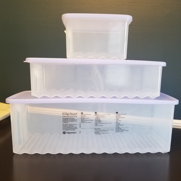 Tupperware FridgeSmart storage - Picture 2 of 3